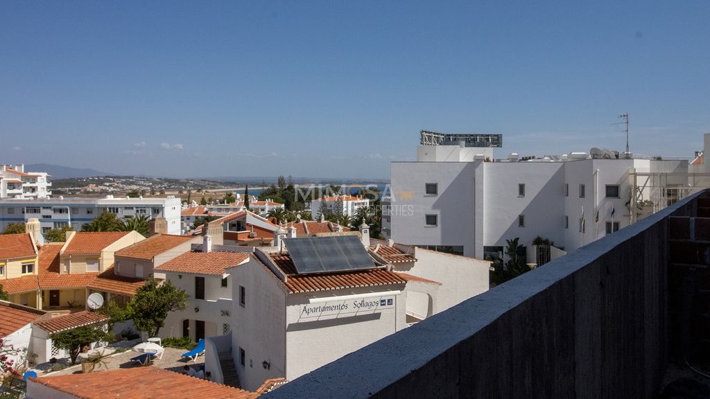 Property photo 1 of 32