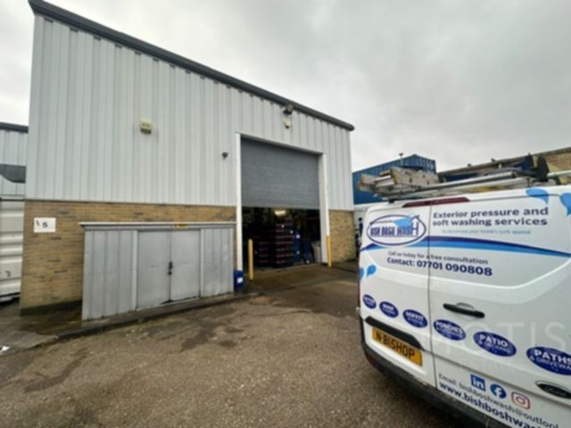 Property photo 3 of 11 Photo 2