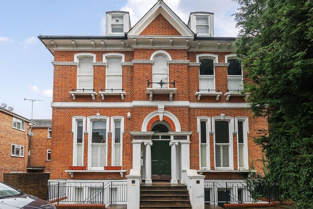 Property photo 1 of 12