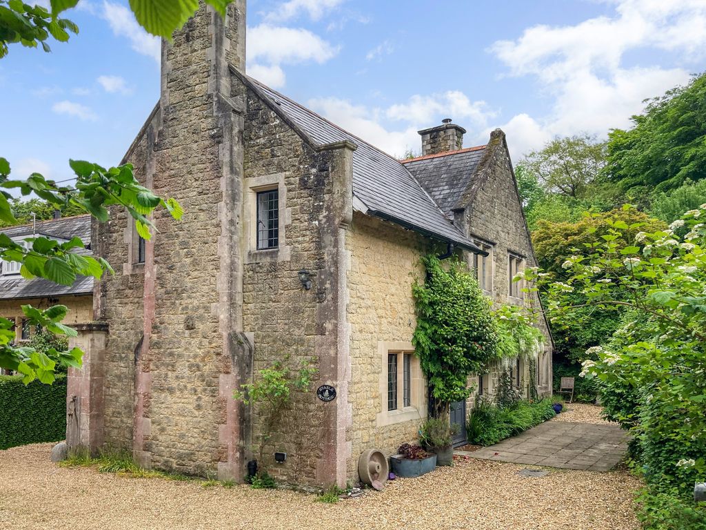 Property photo 1 of 9 1