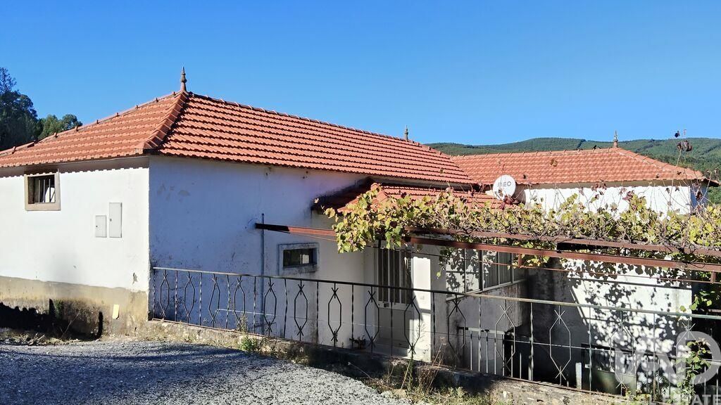 Property photo 1 of 40