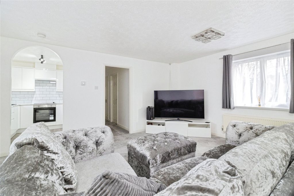 Property photo 3 of 16 Picture No. 27