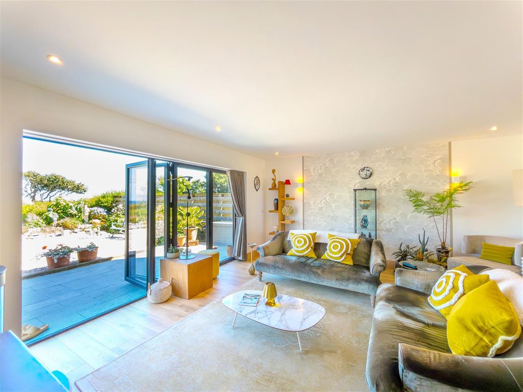 Property photo 3 of 45 6 Parc Garland, The Lizard-18.Jpg