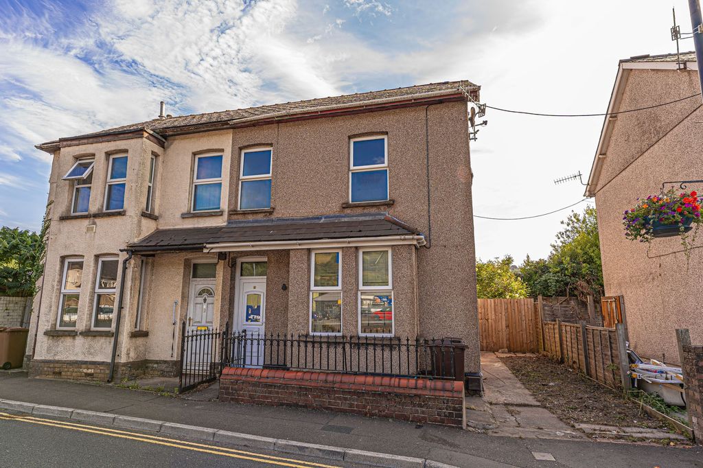 Property photo 1 of 26