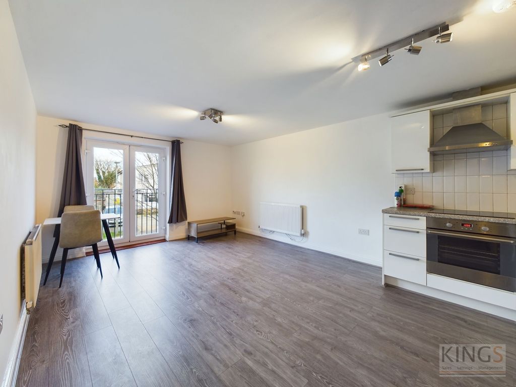 Property photo 2 of 11 Open Plan