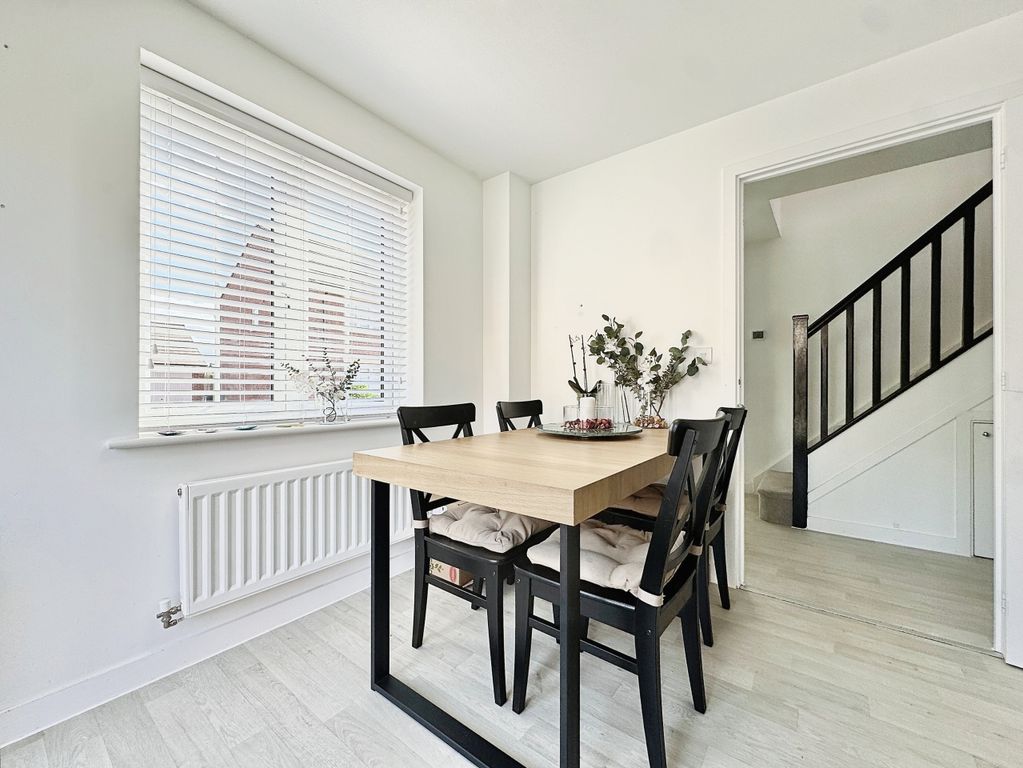 Property photo 3 of 29 27 Oak Tree Road, Great Glen, Leicester, Le8 9Hp