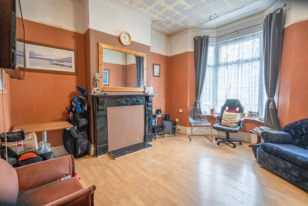 Property photo 2 of 16 20251029-Dsc0702520251029