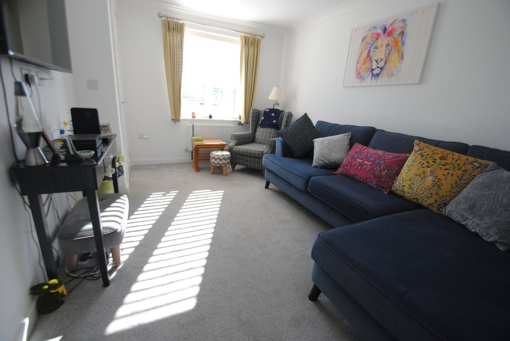 Property photo 3 of 18