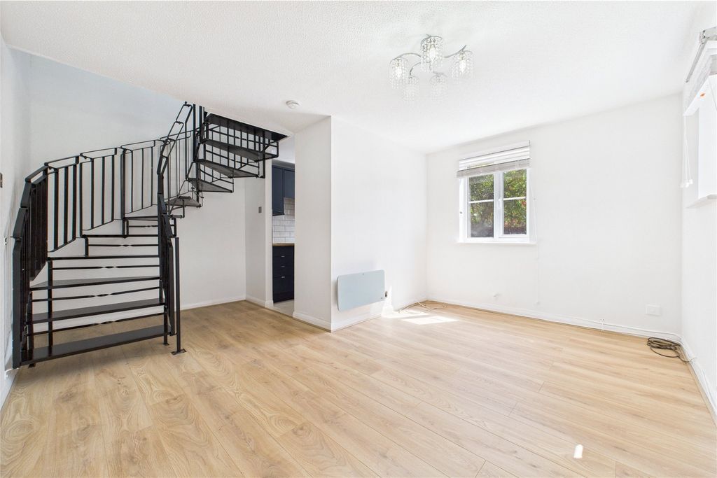 Property photo 2 of 9 Picture No. 03