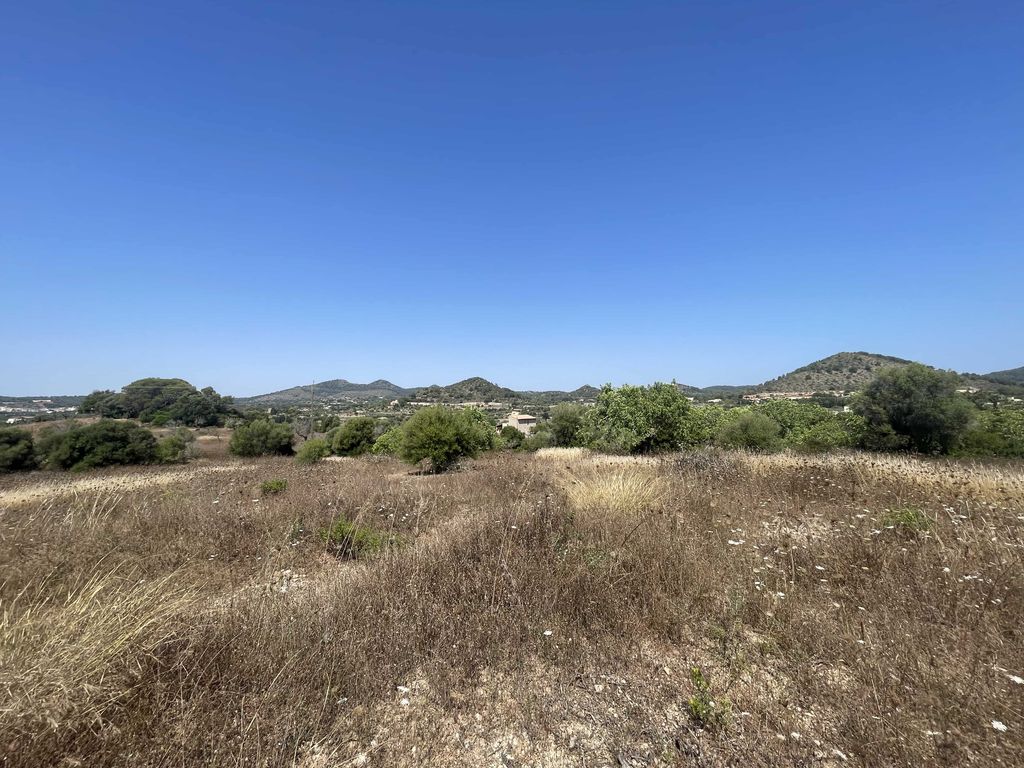 Property photo 2 of 13 81934_1.Jpg