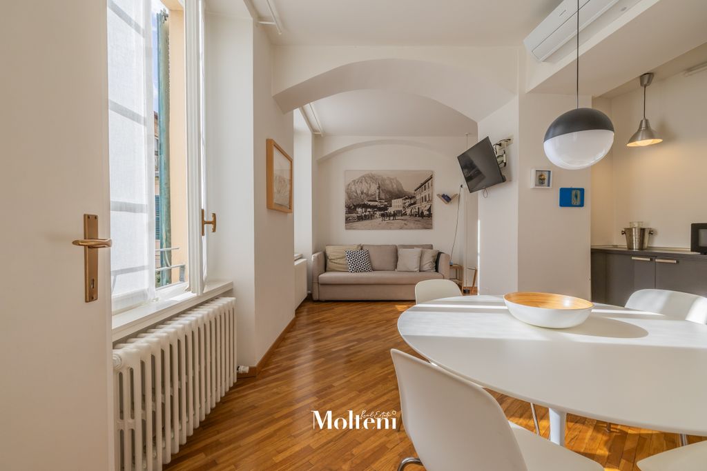 Property photo 2 of 46