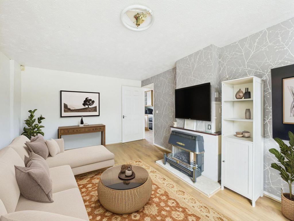 Property photo 2 of 18 Lounge (Virtually Furnished)