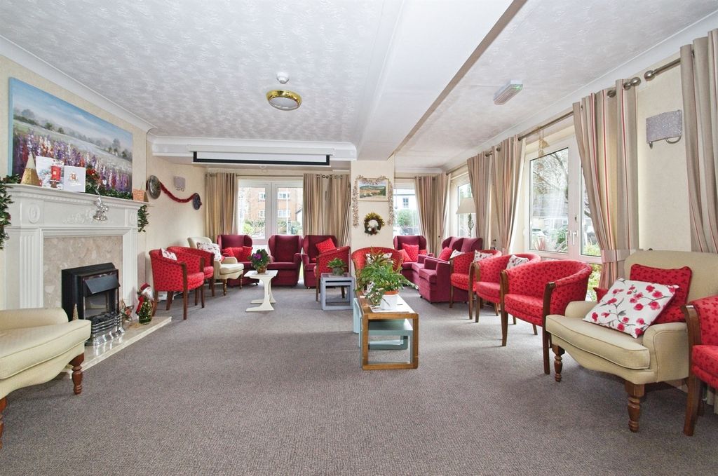 Property photo 2 of 15