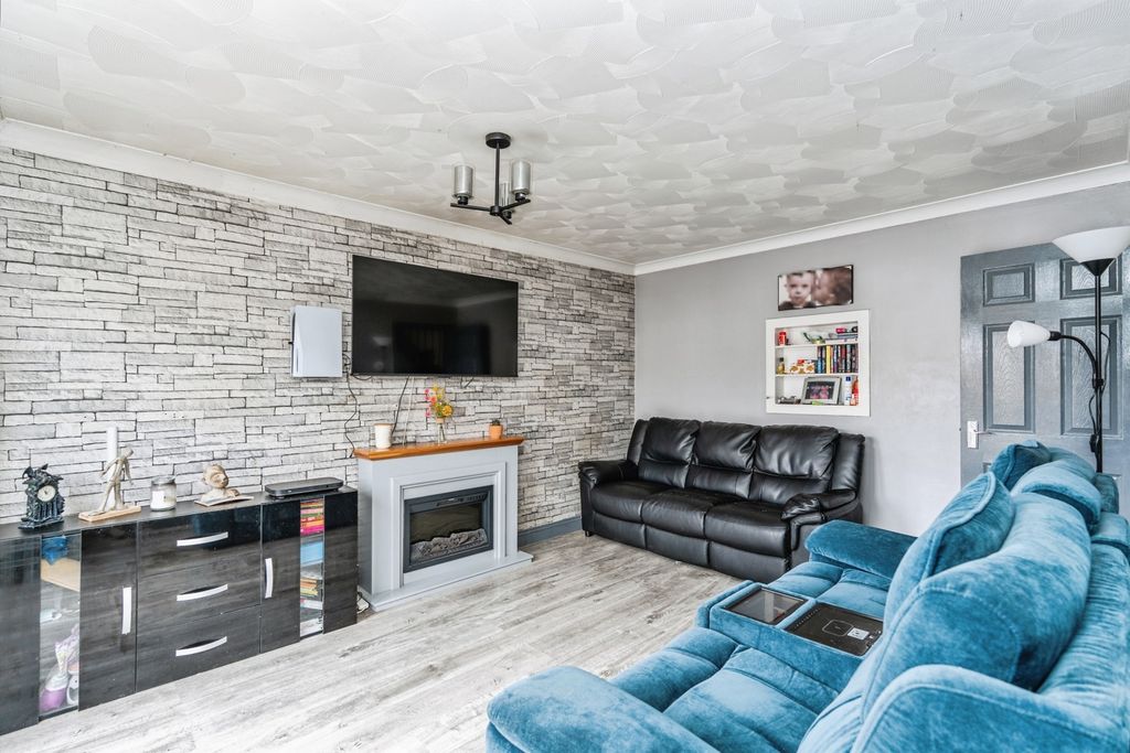 Property photo 2 of 20 Pbox-Img.Jpg