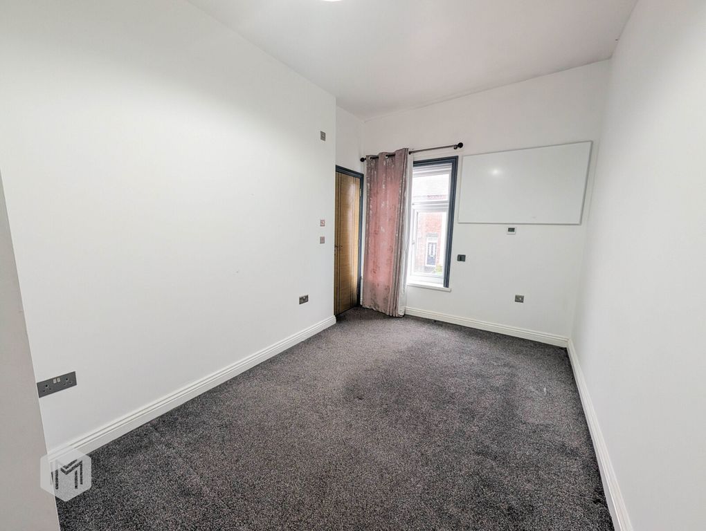 Property photo 3 of 15 Picture No. 03