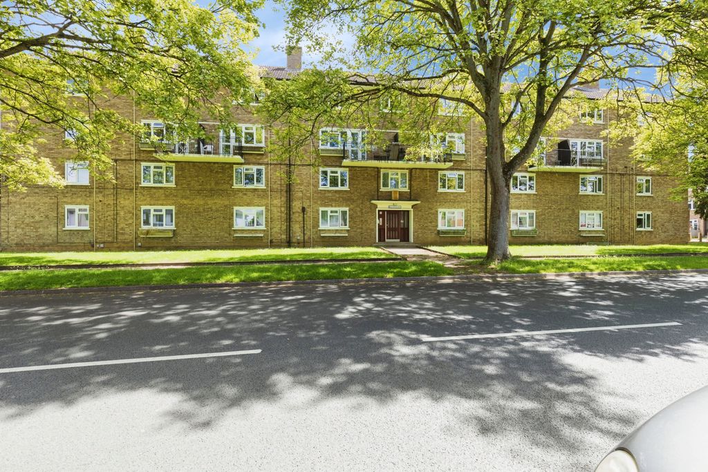 Property photo 1 of 15