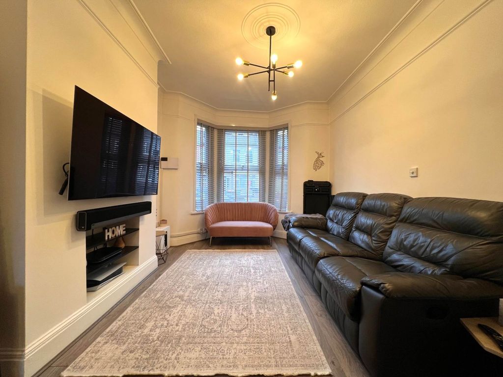 Property photo 2 of 15