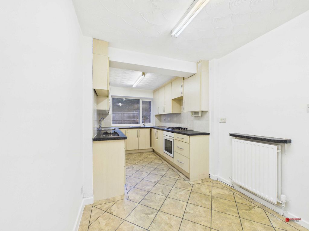 Property photo 3 of 24