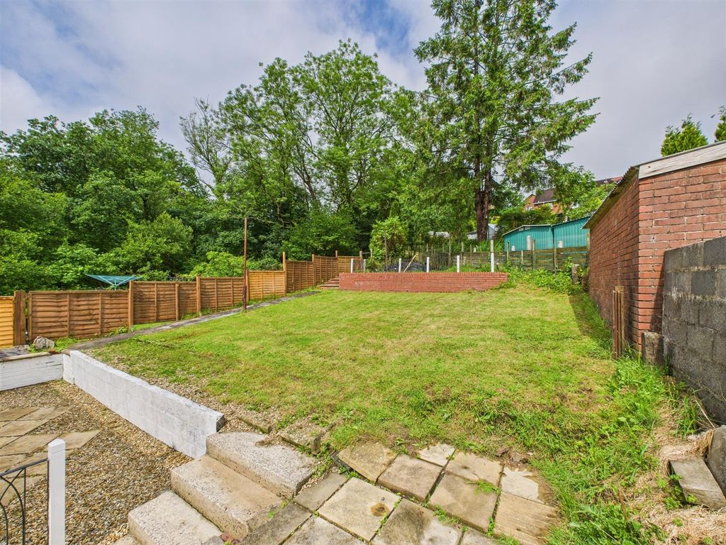 Property photo 3 of 17 Cam03055G0-Pr0229-Still015.Jpg