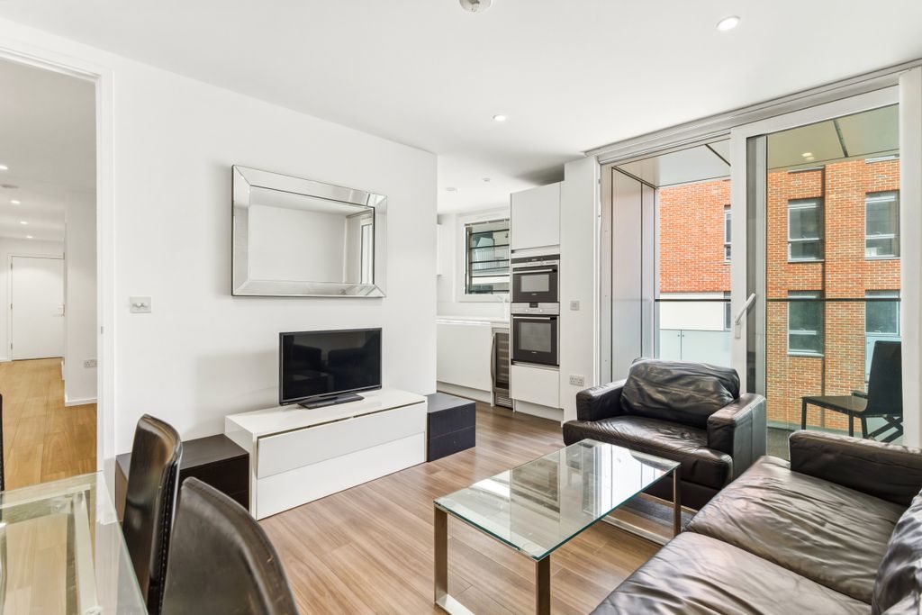 Property photo 3 of 17