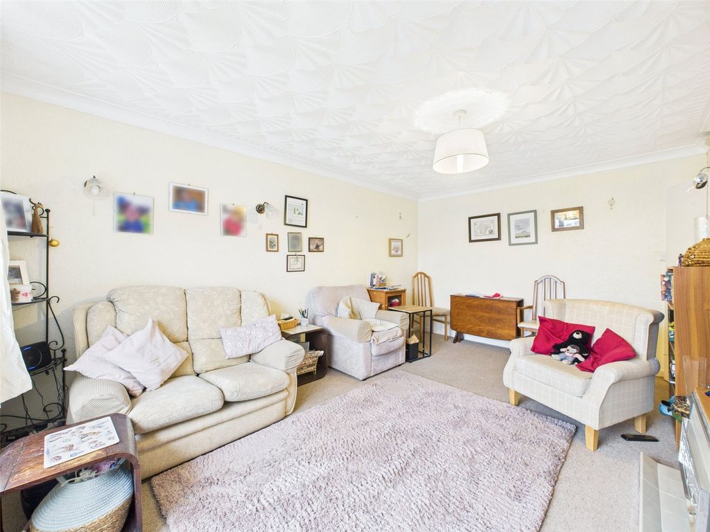 Property photo 2 of 13 Picture No. 24