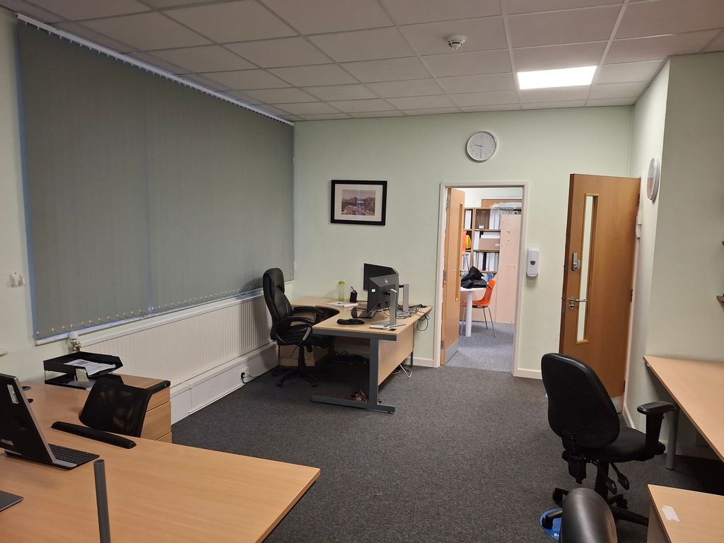 Property photo 2 of 12