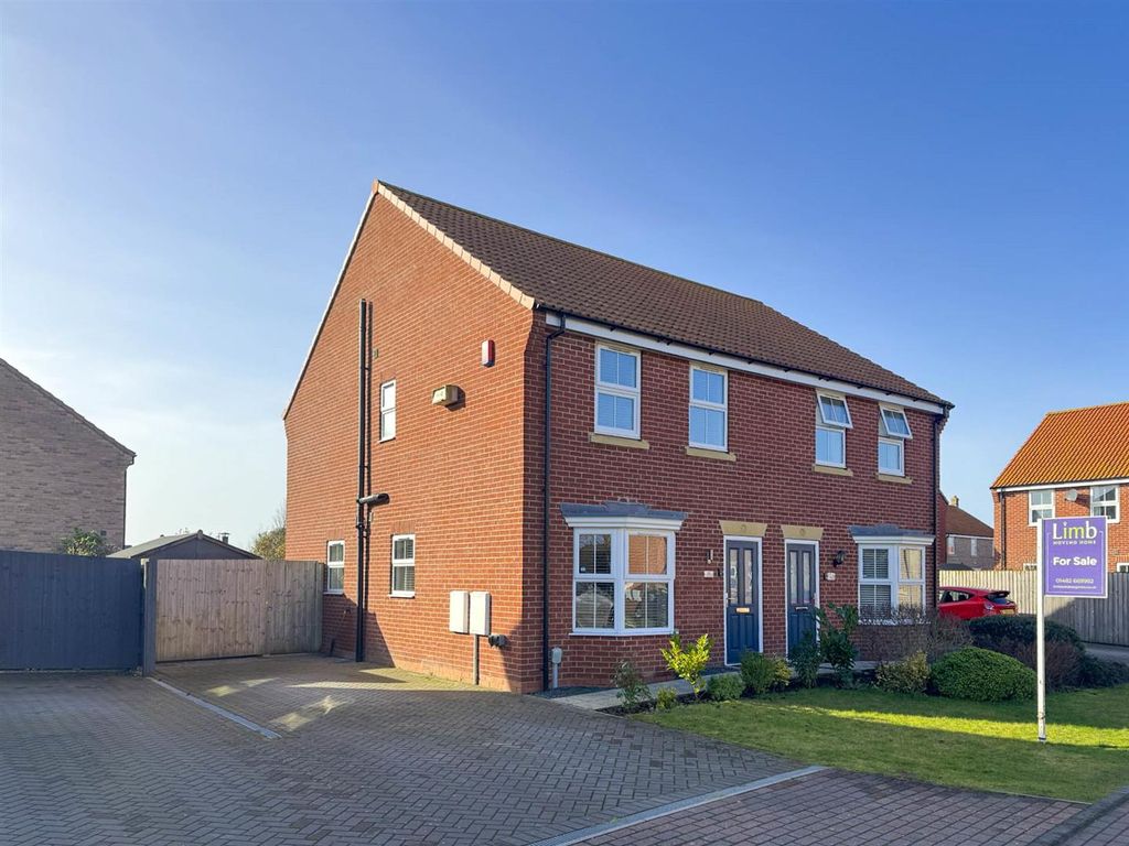 Property photo 1 of 16 Paradise Drive.Jpg