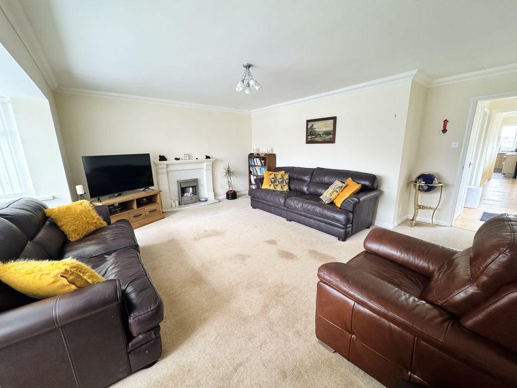 Property photo 3 of 18 Img_8725