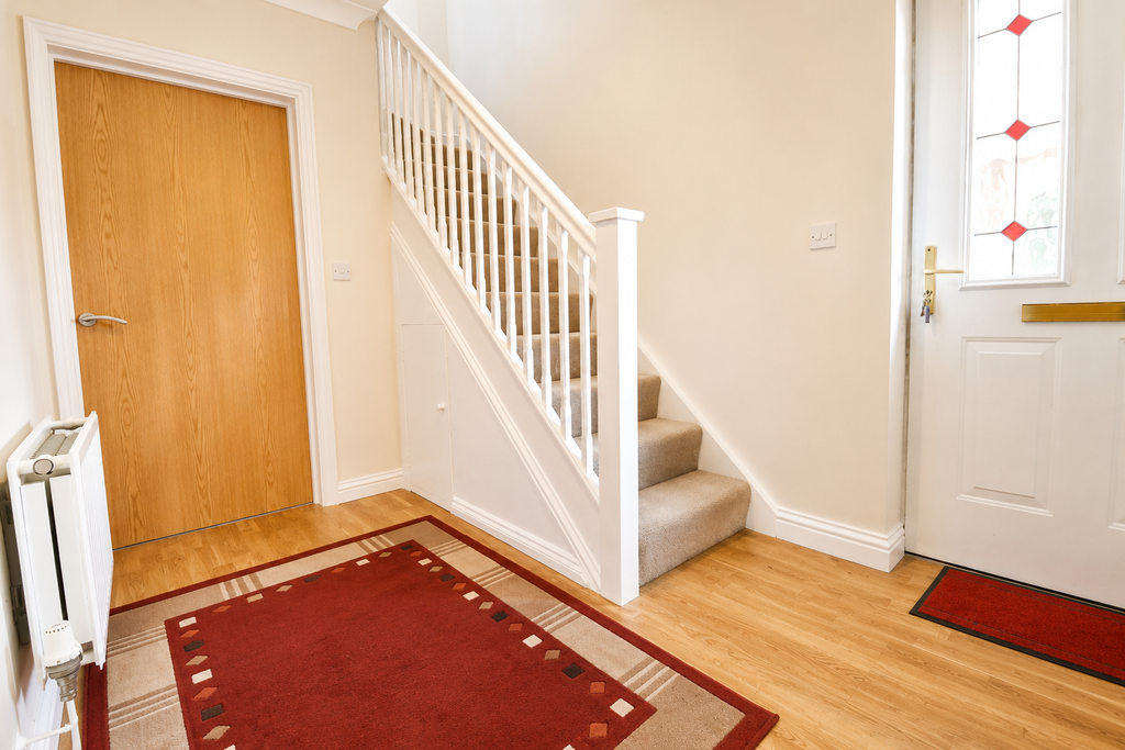 Property photo 2 of 6 Hallway