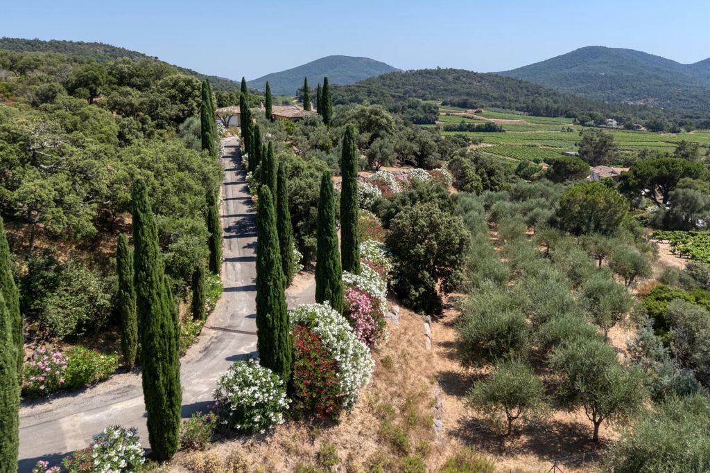 Property photo 3 of 7