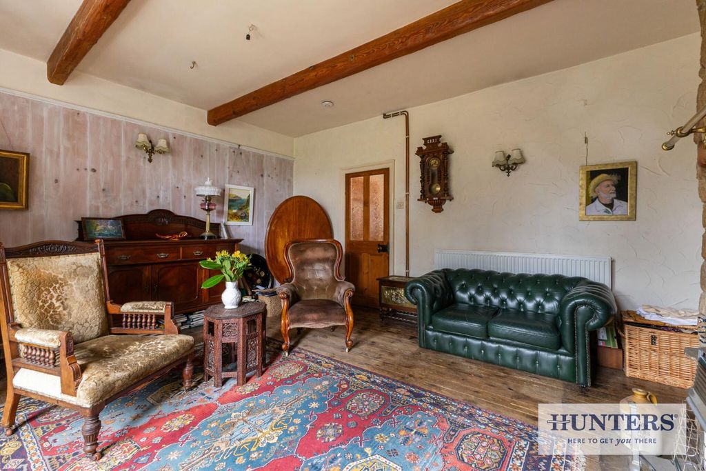 Property photo 3 of 32 100605_10 Mount Pleasant Guiseley-11 - Copy_Low.Jp