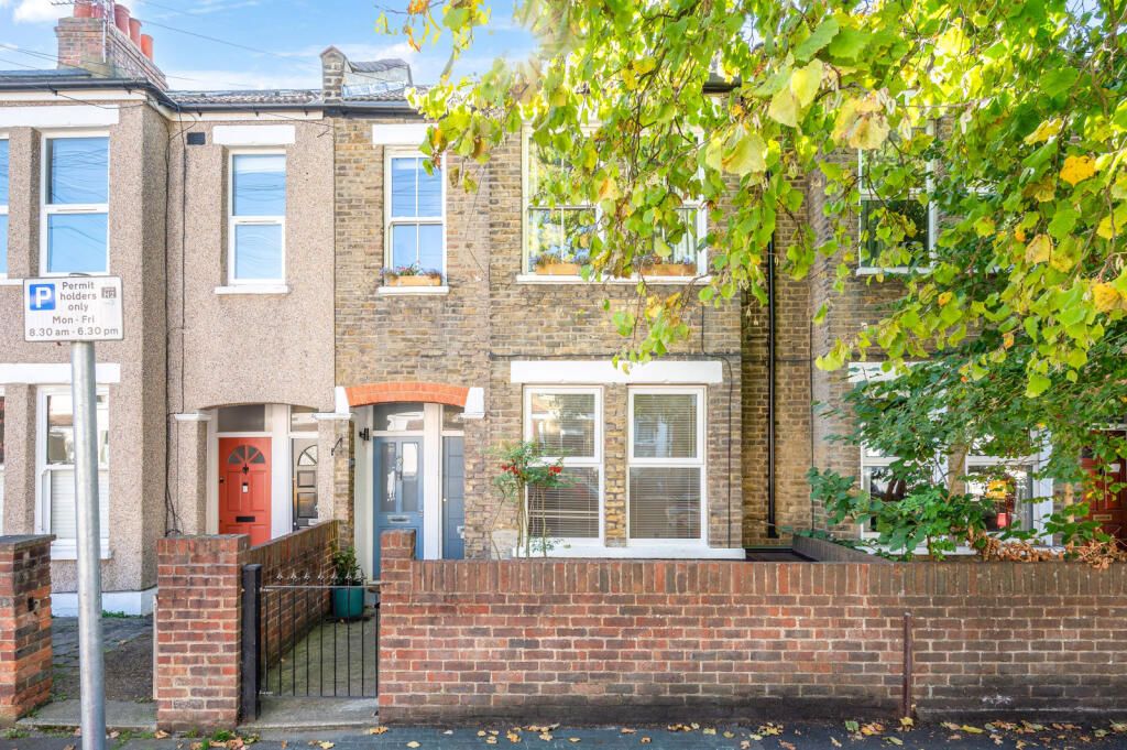 Property photo 1 of 18