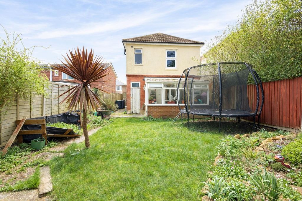 Property photo 1 of 9 Rear View Brassey.Png