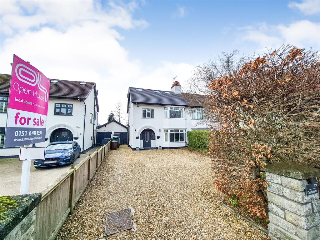 Property photo 2 of 45 Hallway