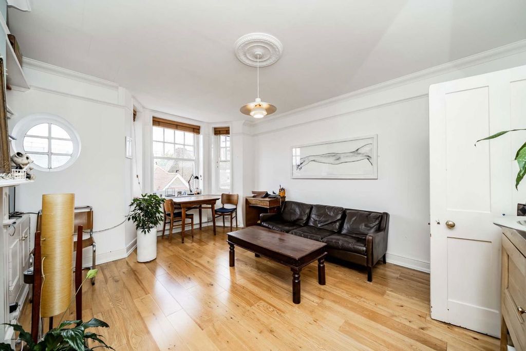Property photo 2 of 6
