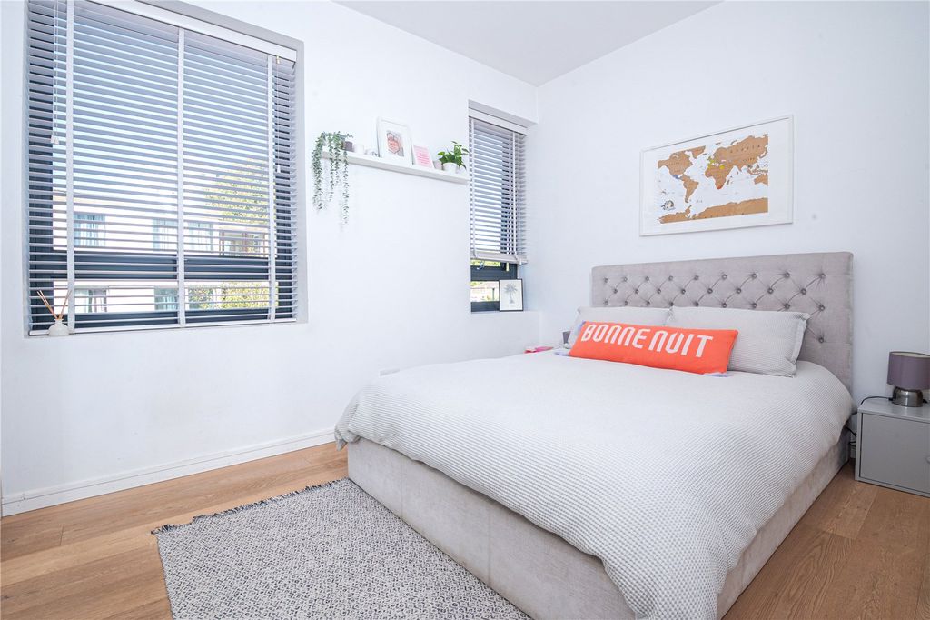 Property photo 3 of 21 Picture No. 05