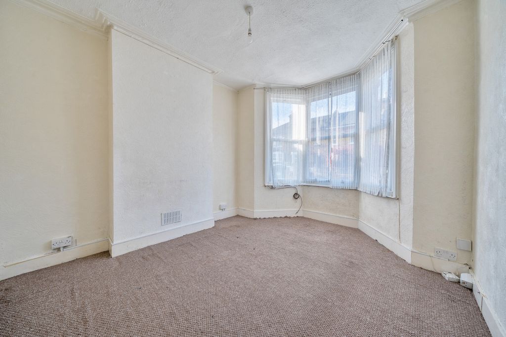 Property photo 2 of 9 1435156-6-69c4101...