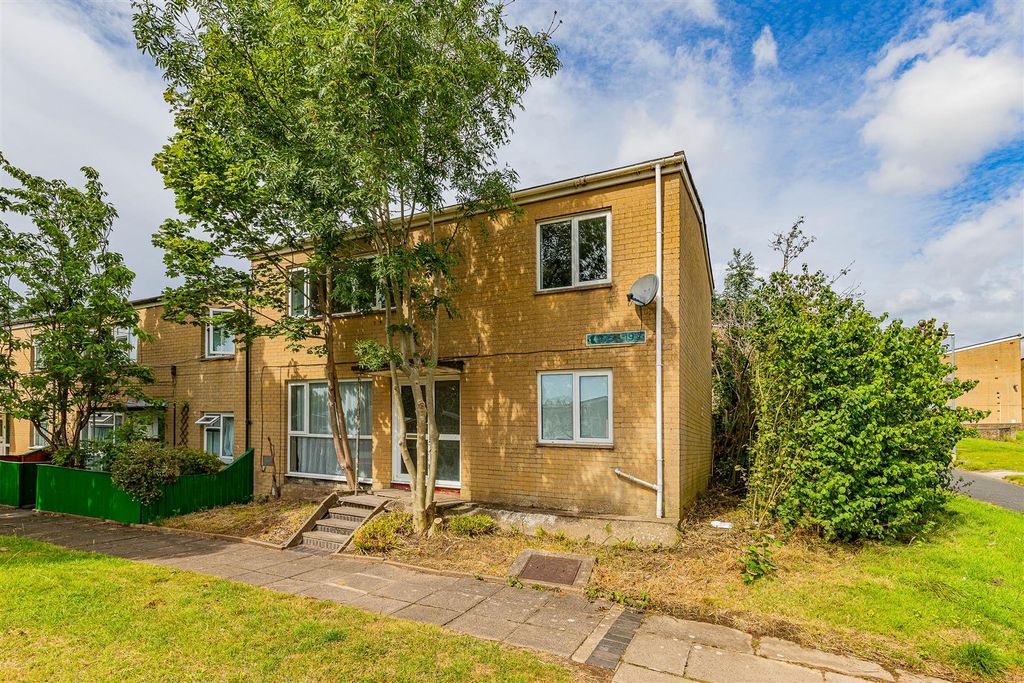 Property photo 1 of 13 Chapel Wood 175-13.Jpg