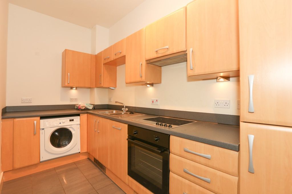 Property photo 2 of 8