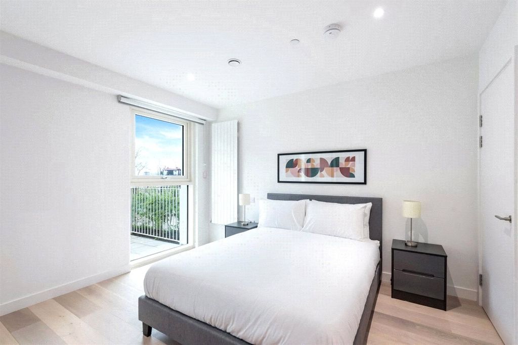 Property photo 3 of 8 Picture No. 02