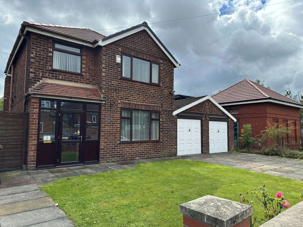 Property photo 2 of 27