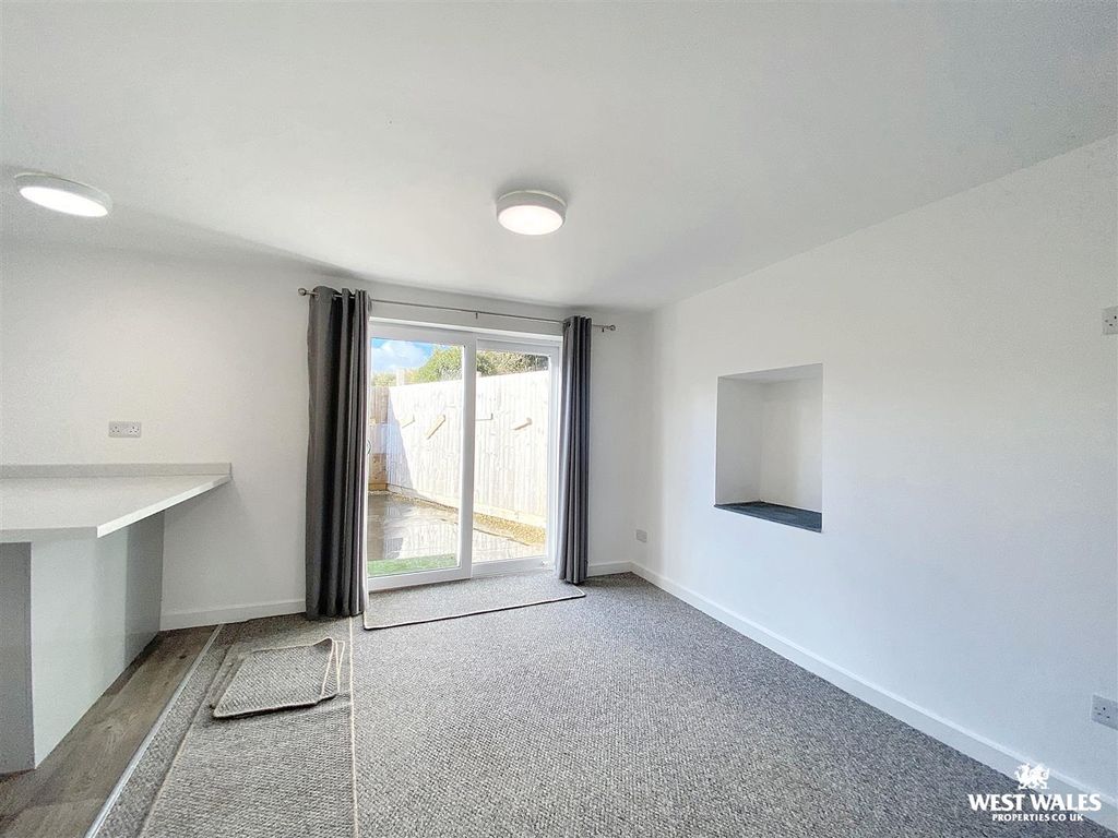 Property photo 3 of 21 Img_1619.Jpg