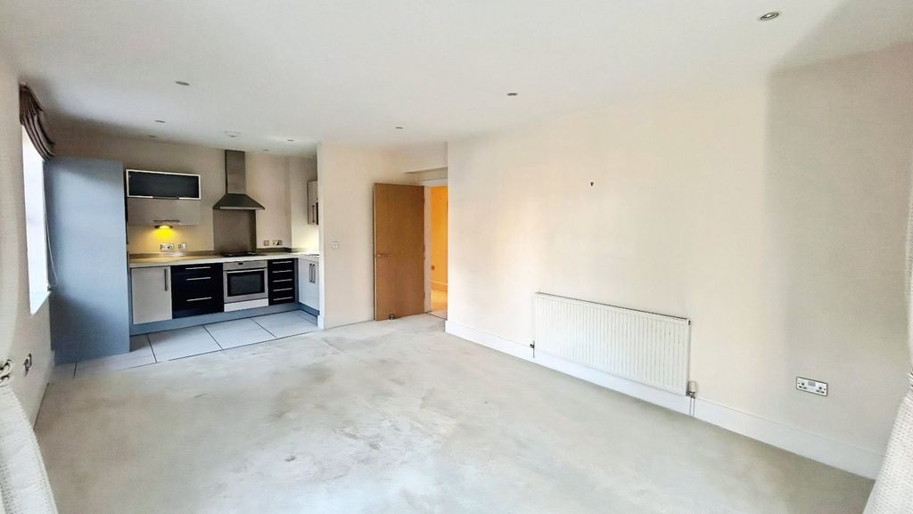 Property photo 3 of 15 Picture No. 05