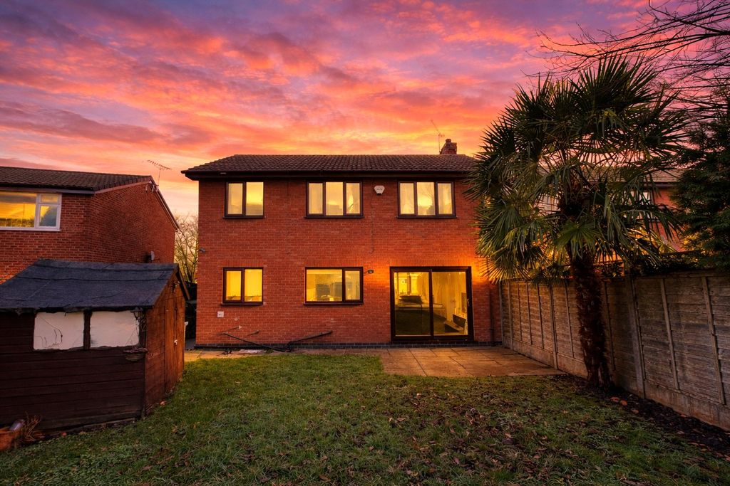 Property photo 2 of 30 Picture No. 32