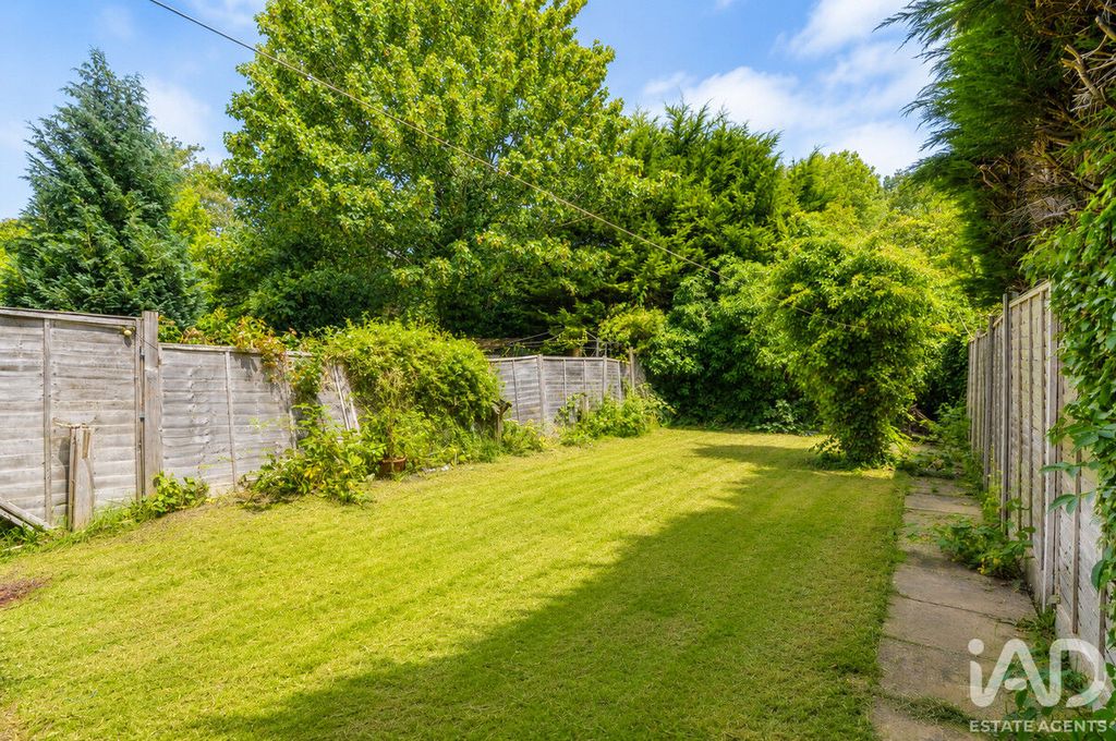 Property photo 3 of 10