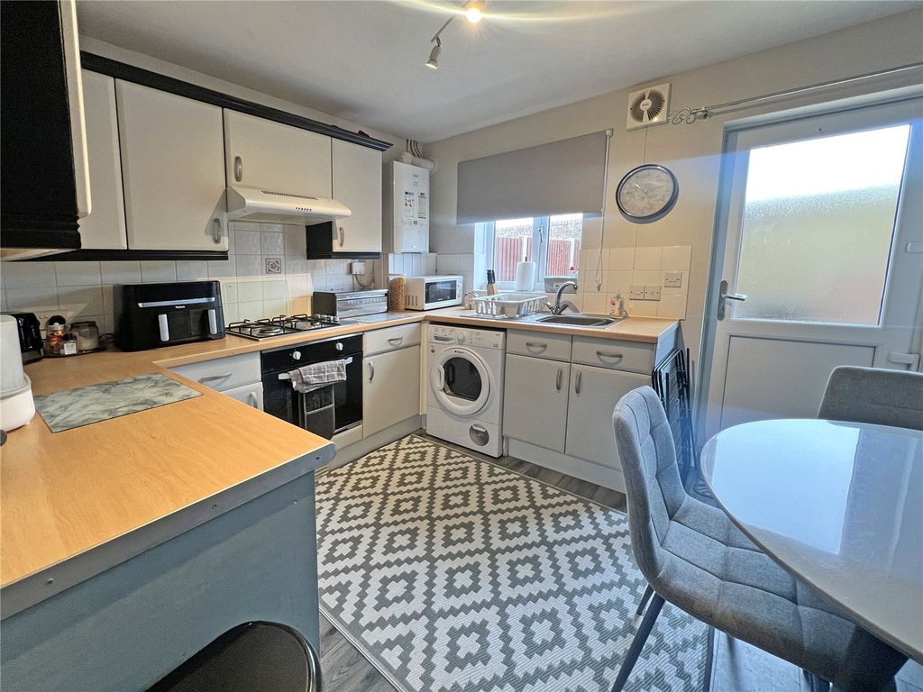 Property photo 2 of 10 Picture No. 04