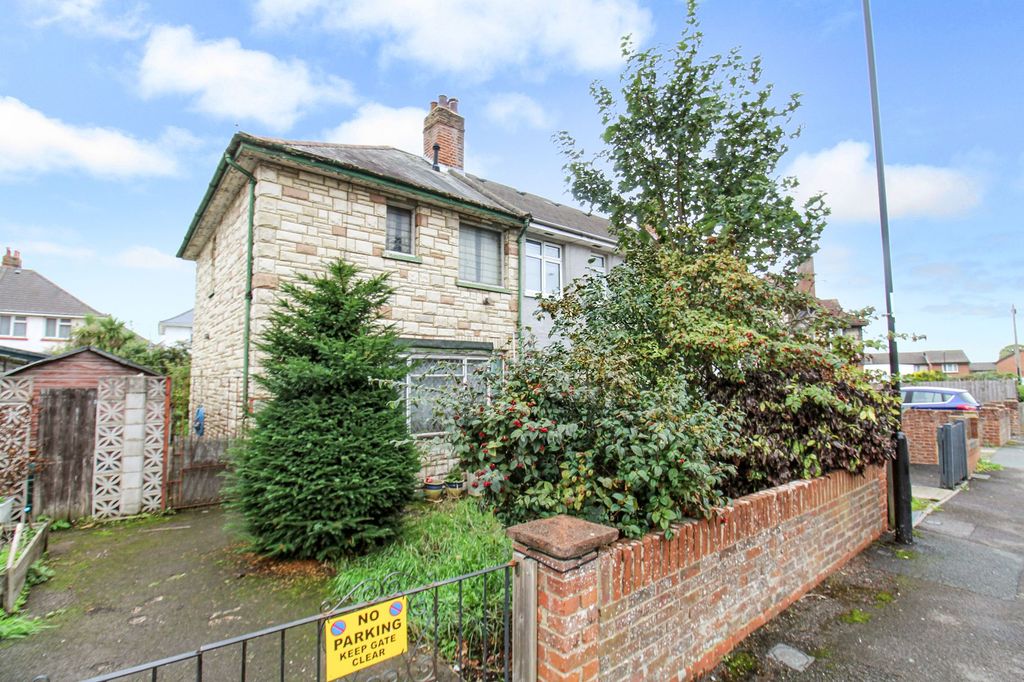 Property photo 1 of 1