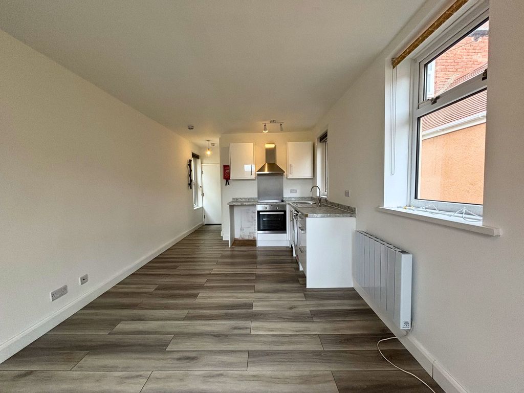 Property photo 1 of 6 Studio