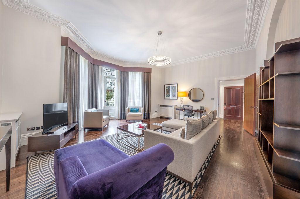 Property photo 2 of 33 Picture No. 06