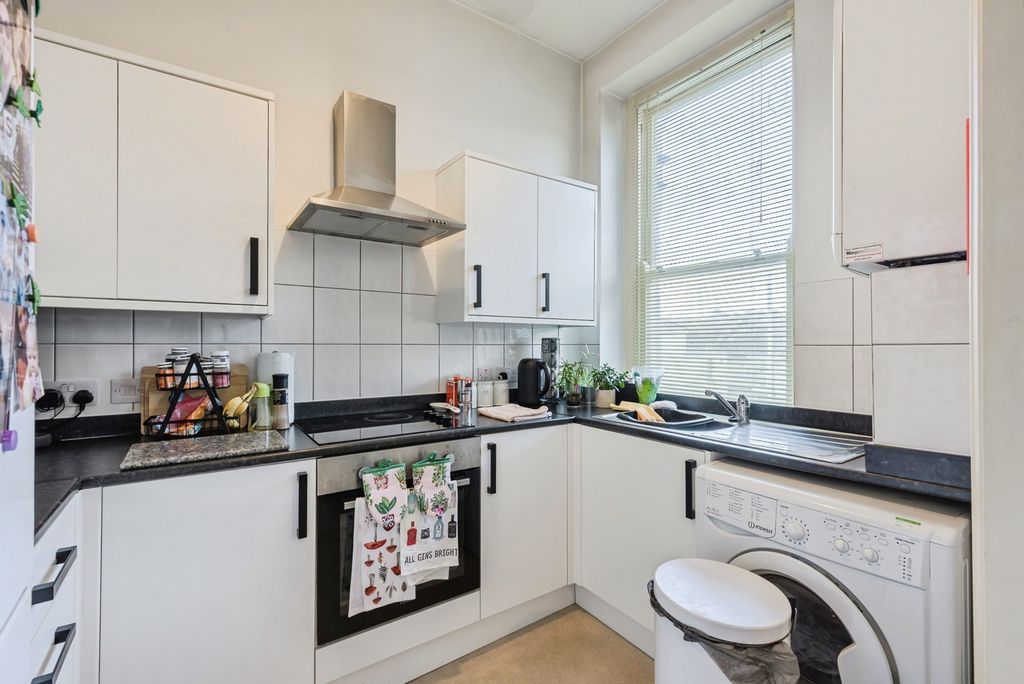 Property photo 2 of 12 Pbox-Img.Jpg